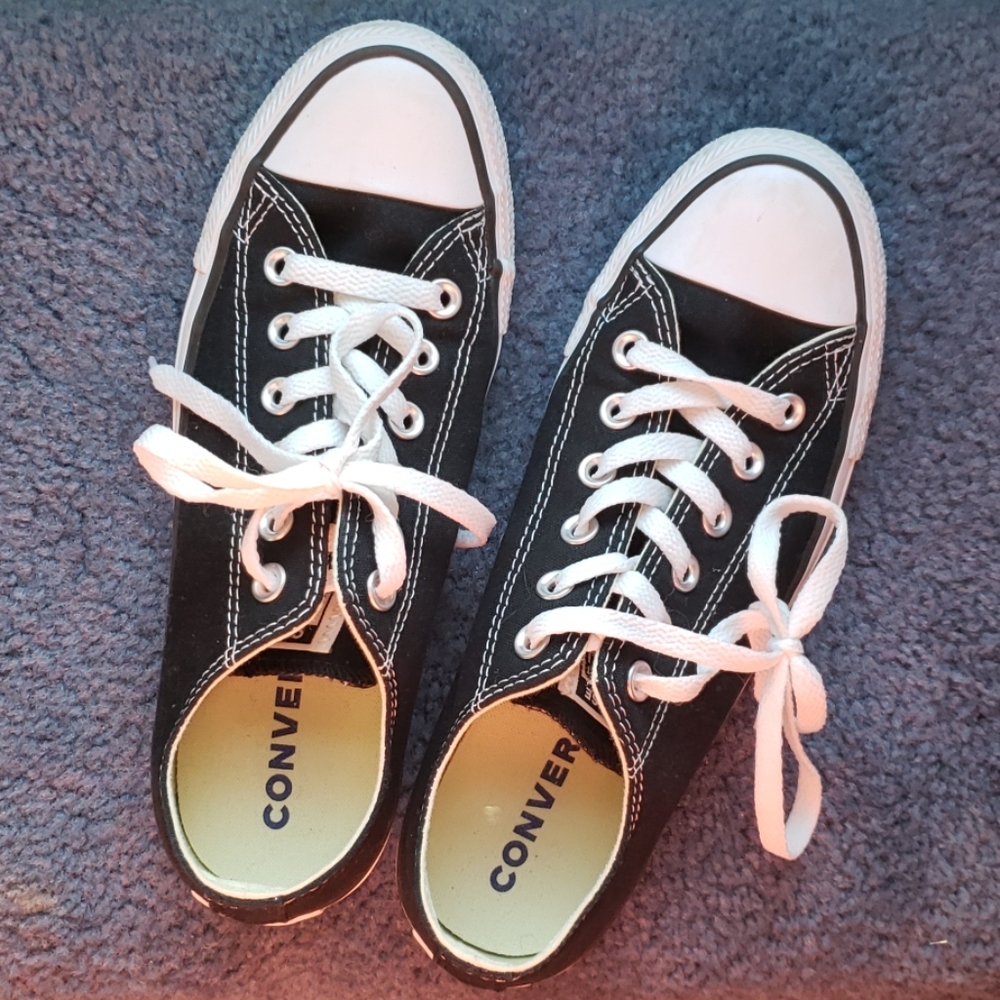 Black & white Converse